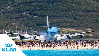 Big plane short runway  Cockpit Tales  KLM [upl. by Nahgeem]