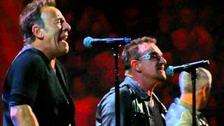 U2 amp Bruce Springsteen  I Still Havent Found What Im Looking For live at Madison Square Garden [upl. by Seymour]