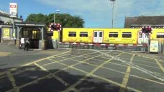 Birkdale Level Crossing [upl. by Ytsrik]